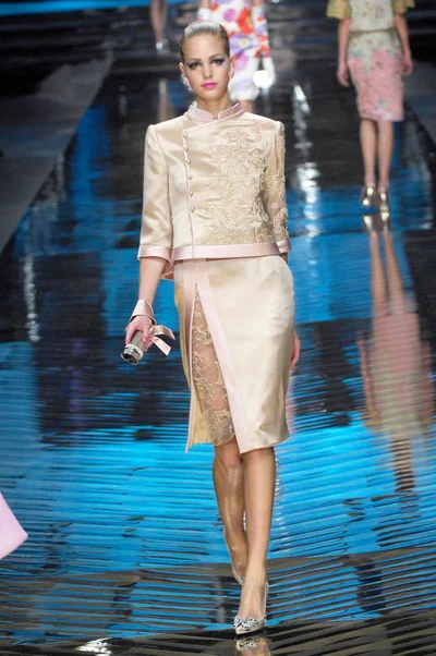 Look 35